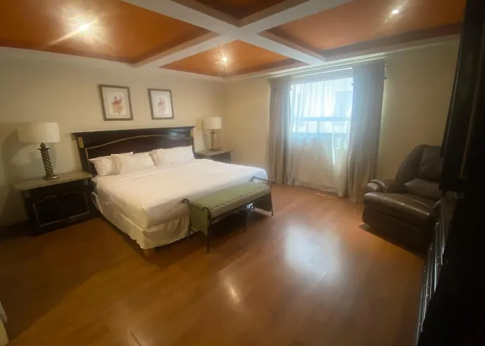 Rose Hotel